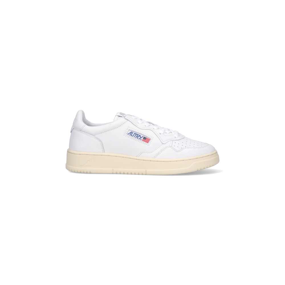 AUTRY Medalist Low-Top Sneakers In White Nappa Leather